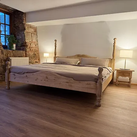 Burg Hausen * هيمباخ