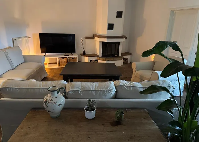 Burg Hausen Daire Heimbach