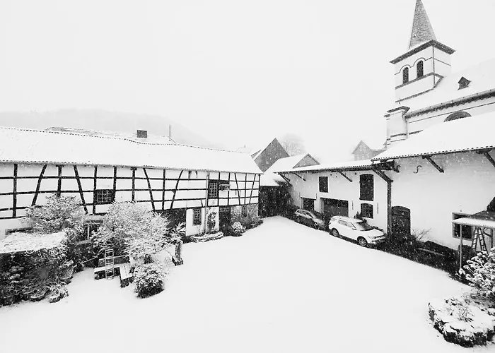 Burg Hausen Heimbach