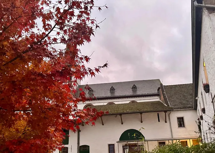 Burg Hausen Heimbach